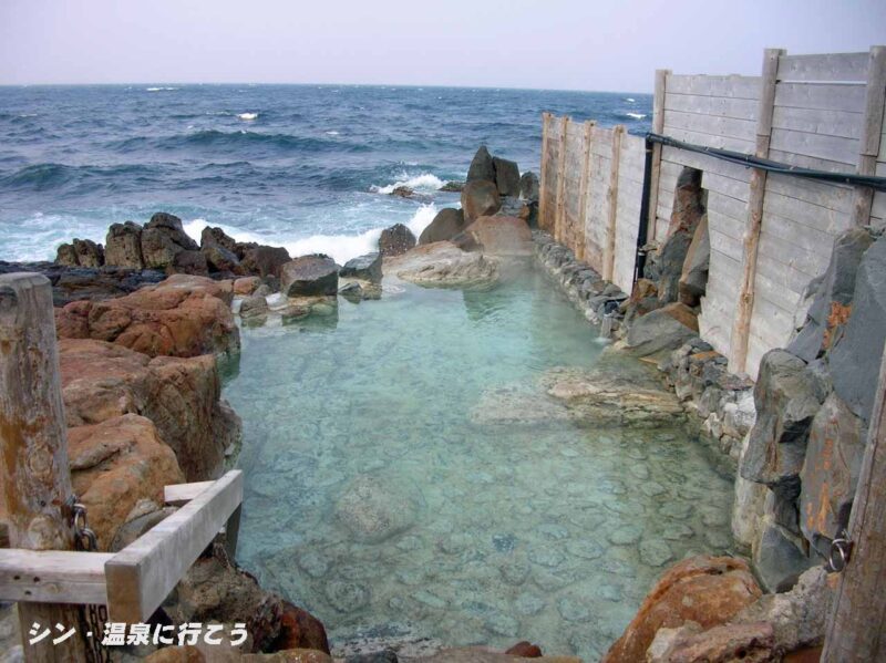 白浜温泉　行幸温泉　崎の湯　海側浴槽