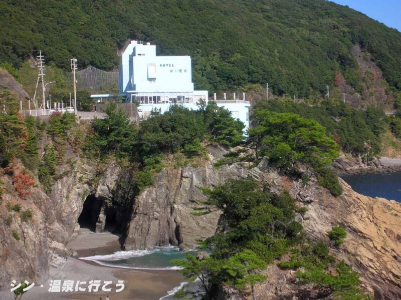 恵比須洞温泉　ホテル白い燈台　外観遠景