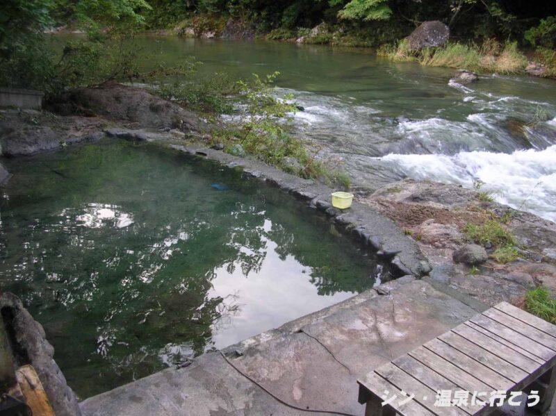 奥薬研温泉　隠れかっぱの湯　下段の浴槽