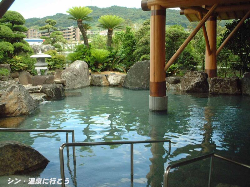 音の花温泉　露天風呂