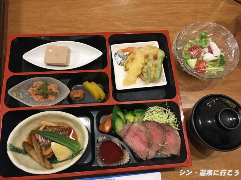 白浜温泉　行幸源泉　ポイントバケーション南紀白浜　夕食