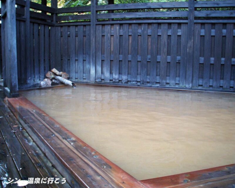 妙の湯温泉　妙の湯　男女別露天風呂