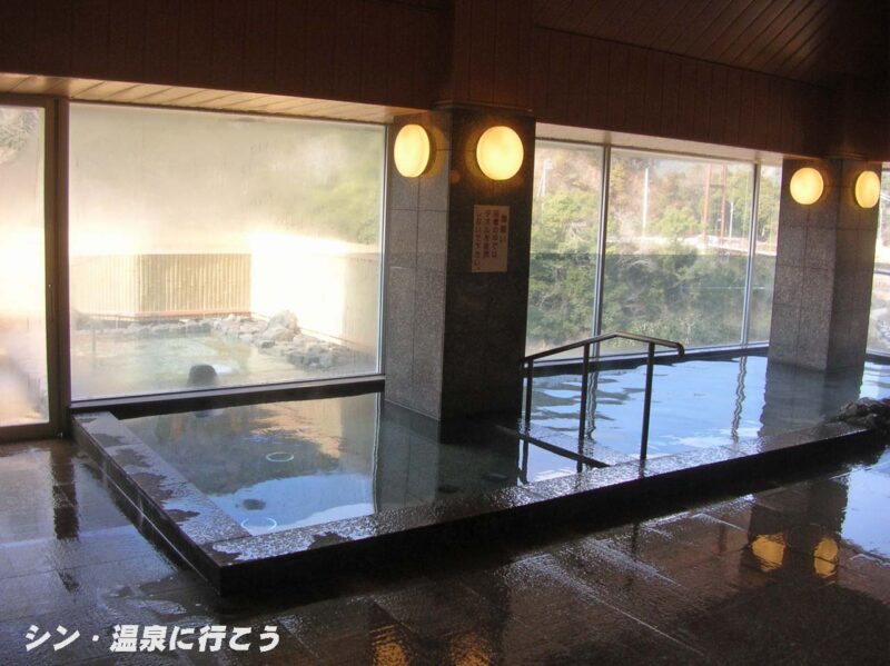 中津温泉　あやめの湯　鳴滝　浴室