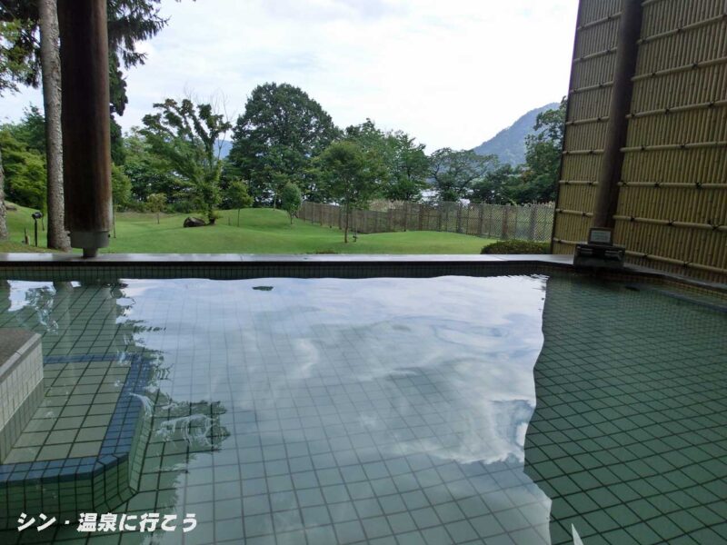 十和田湖西湖畔温泉　十和田プリンスホテル　露天風呂