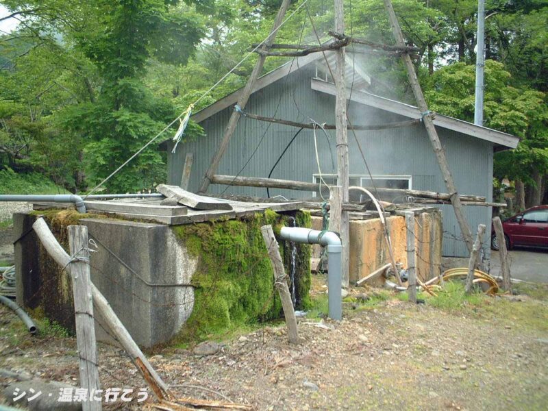 銀婚湯温泉　銀婚湯　泉源