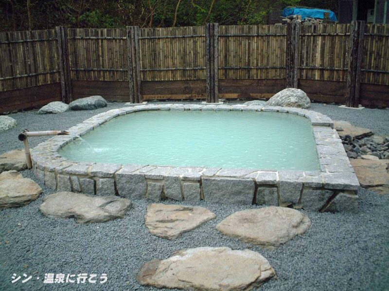 高原温泉　大雪高原山荘　露天風呂