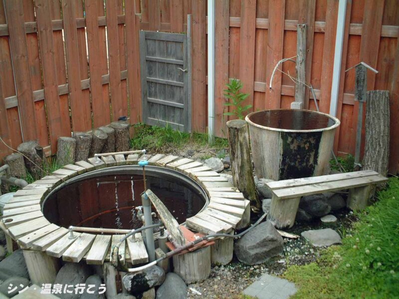 熊牛温泉　ペンション熊牛　露天風呂