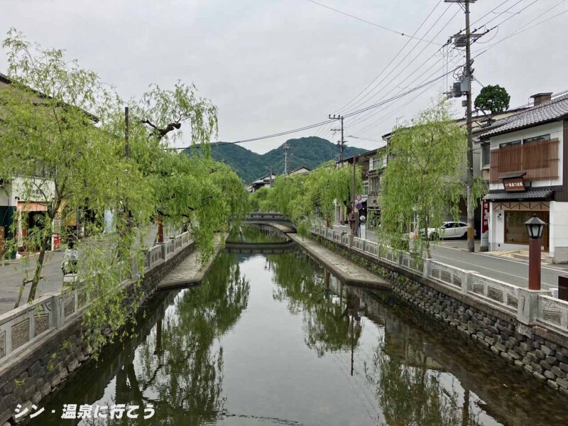 城崎温泉　朝の温泉街