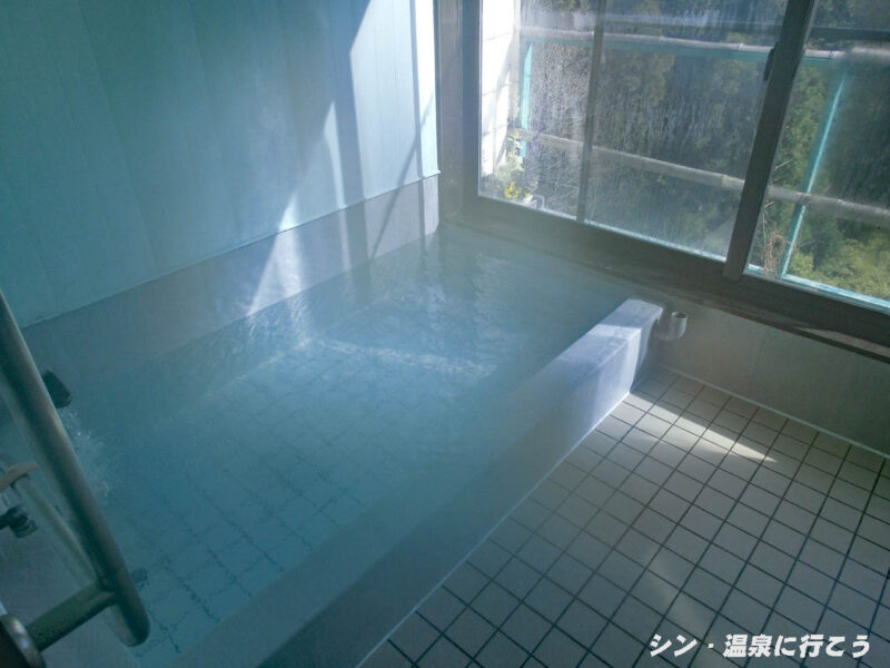 倉真赤石温泉　浴室