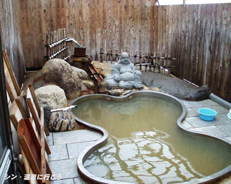 鍬渓山塩井温泉　旧浴室