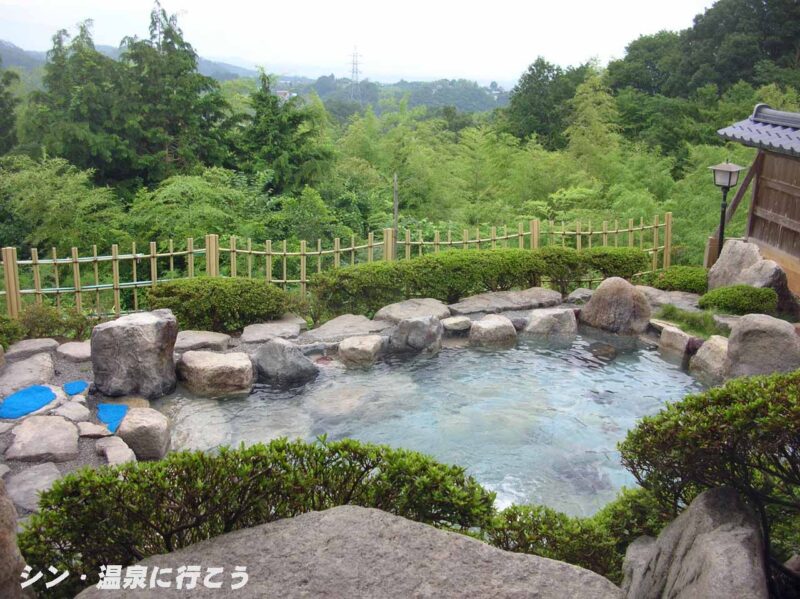 下條温泉　秋桜の湯　露天風呂