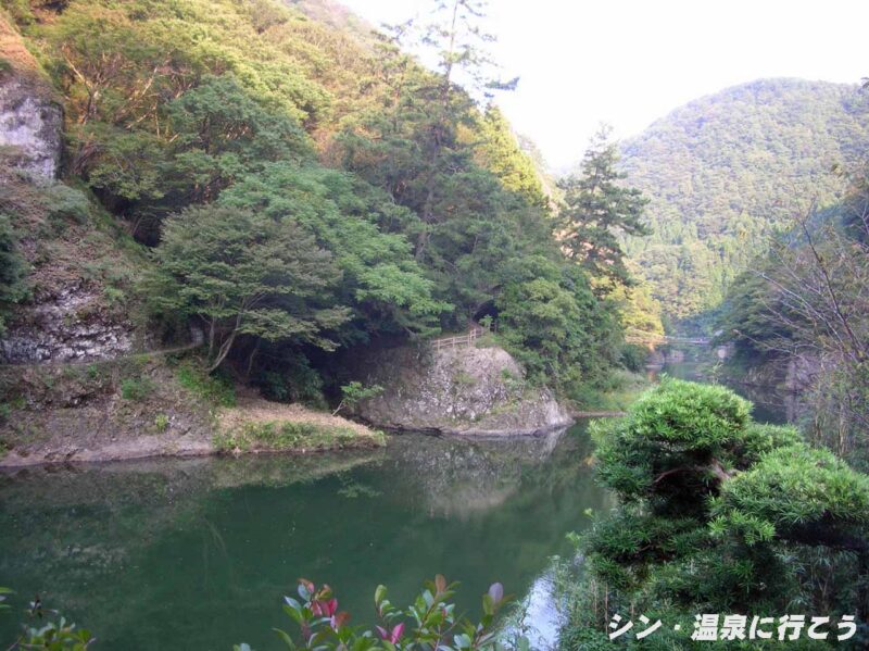 立久恵峡温泉　御所覧場　露天風呂からの景観