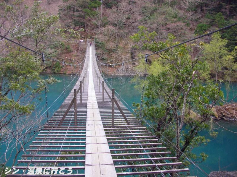 寸又峡温泉　夢のつり橋