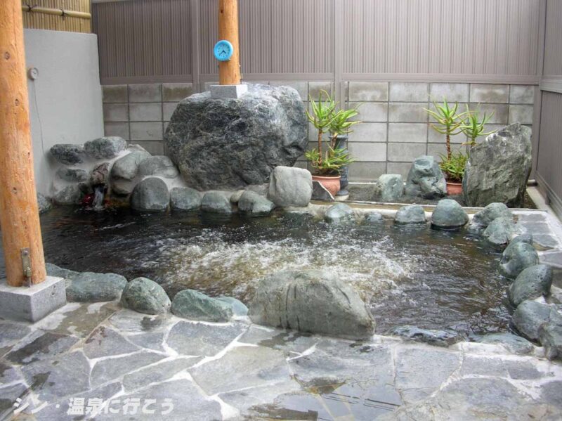 トータス温泉　露天風呂