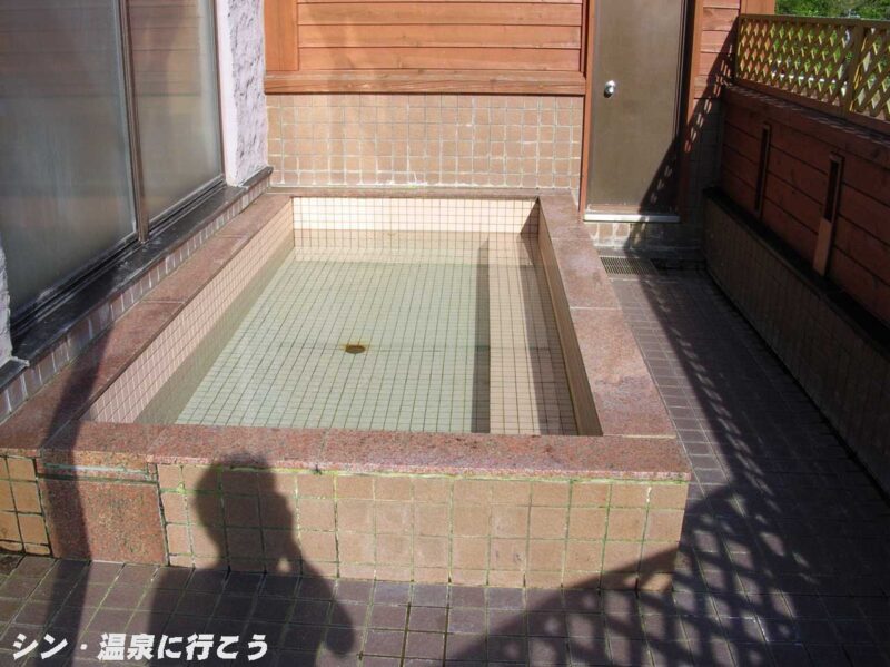 財田温泉　癒しの郷　露天風呂