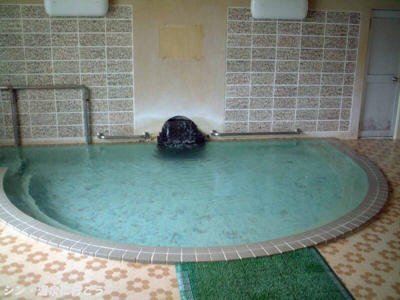 滝の湯温泉　滝の湯センター　大浴槽