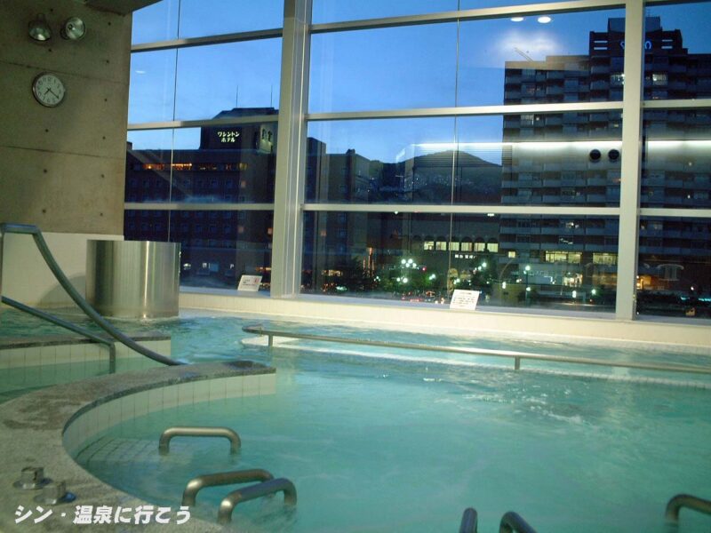 宝塚温泉 水着ゾーン