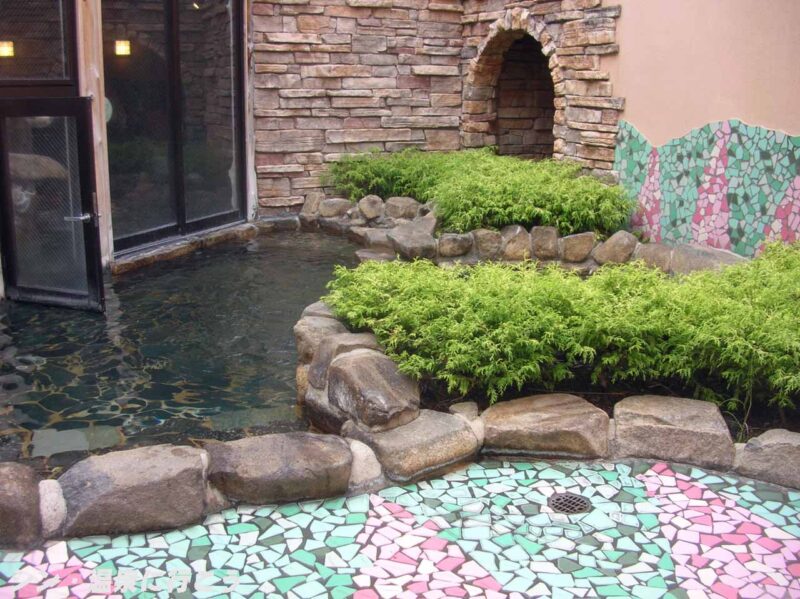 東日登温泉　おろち湯ったり館　露天風呂