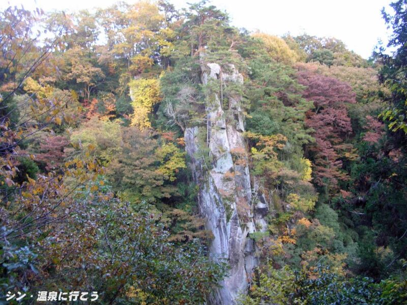 天龍峡　龍角峯