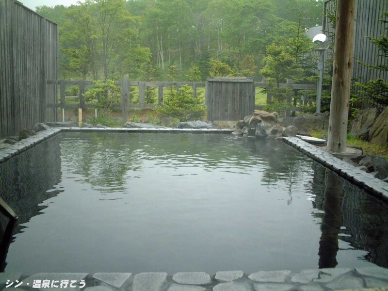 東中温泉　中標津保養所温泉旅館　露天風呂