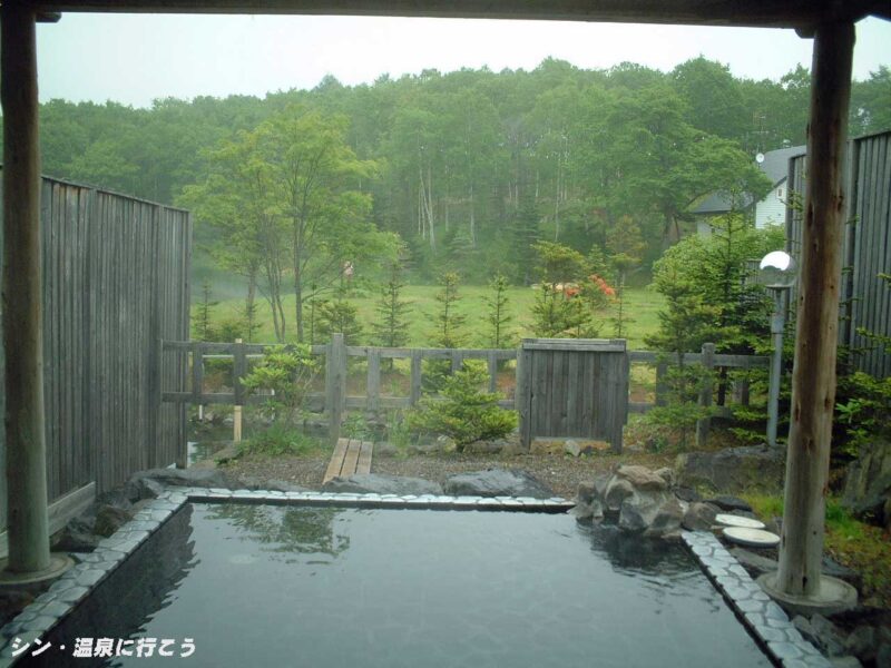 東中温泉　中標津保養所温泉旅館　露天風呂