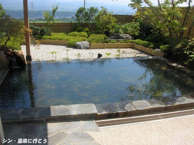 白山温泉　武田乃郷　露天風呂