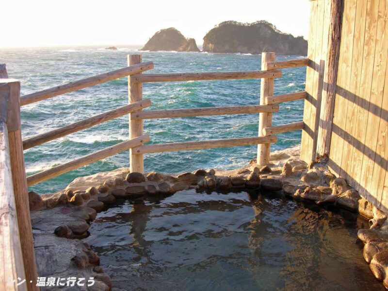 堂ヶ島温泉　沢田公園露天風呂　浴槽
