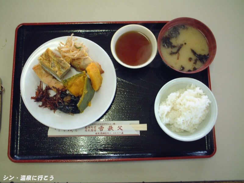 ニセコ湯本温泉　国民宿舎雪秩父　朝食