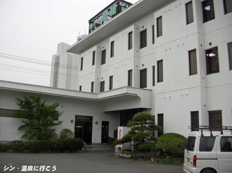 カアナパリ ホテル昭和 入口